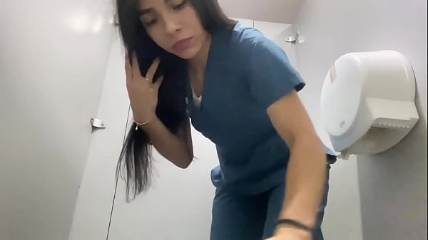 HIDDEN CAMERA OF BIG ASS NURSE MASTURBATING REAL SQUIRTING