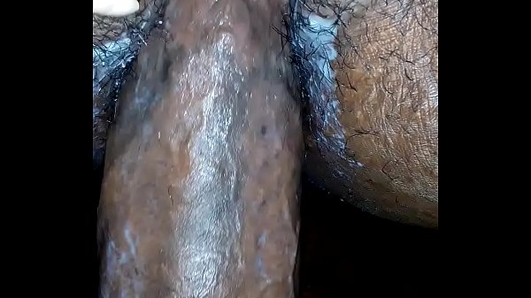 amateur dick fucks wet pussy close up
